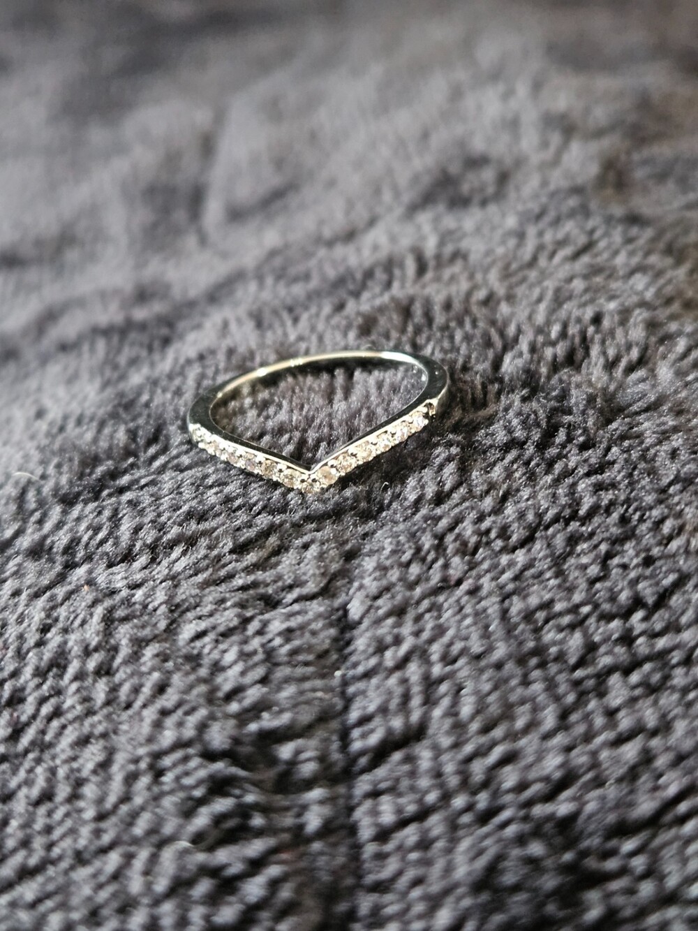 WOMEN'S SZ 8 CRYSTAL PURE SILVER OVER BRASS BAND